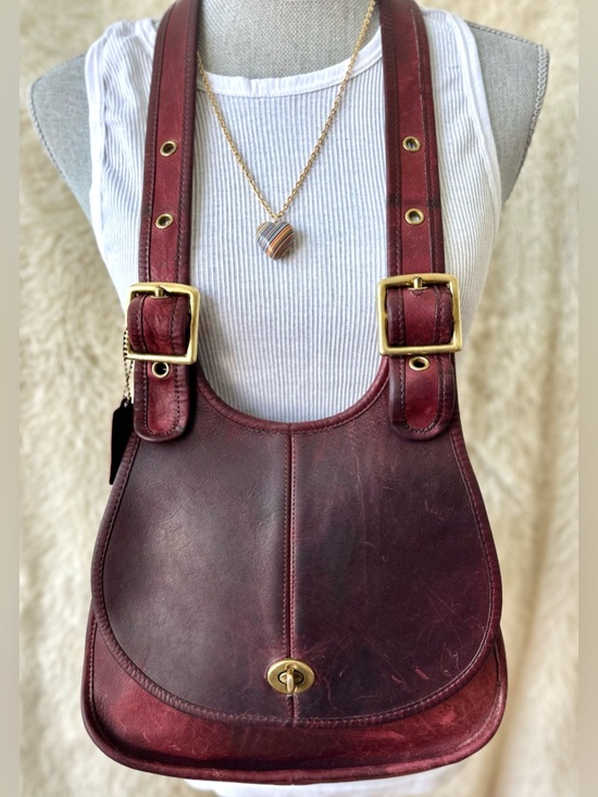 Coach Handbags - COACH Vintage Crescent Bag 9235